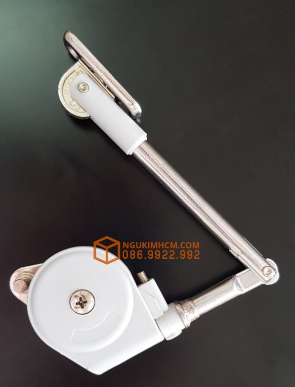 Củi chỏ tủ giám chấn