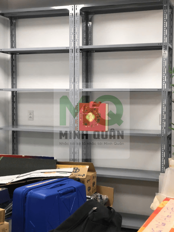 Cung cấp kệ chữ V cho công ty Hoa Đất TP.HCM