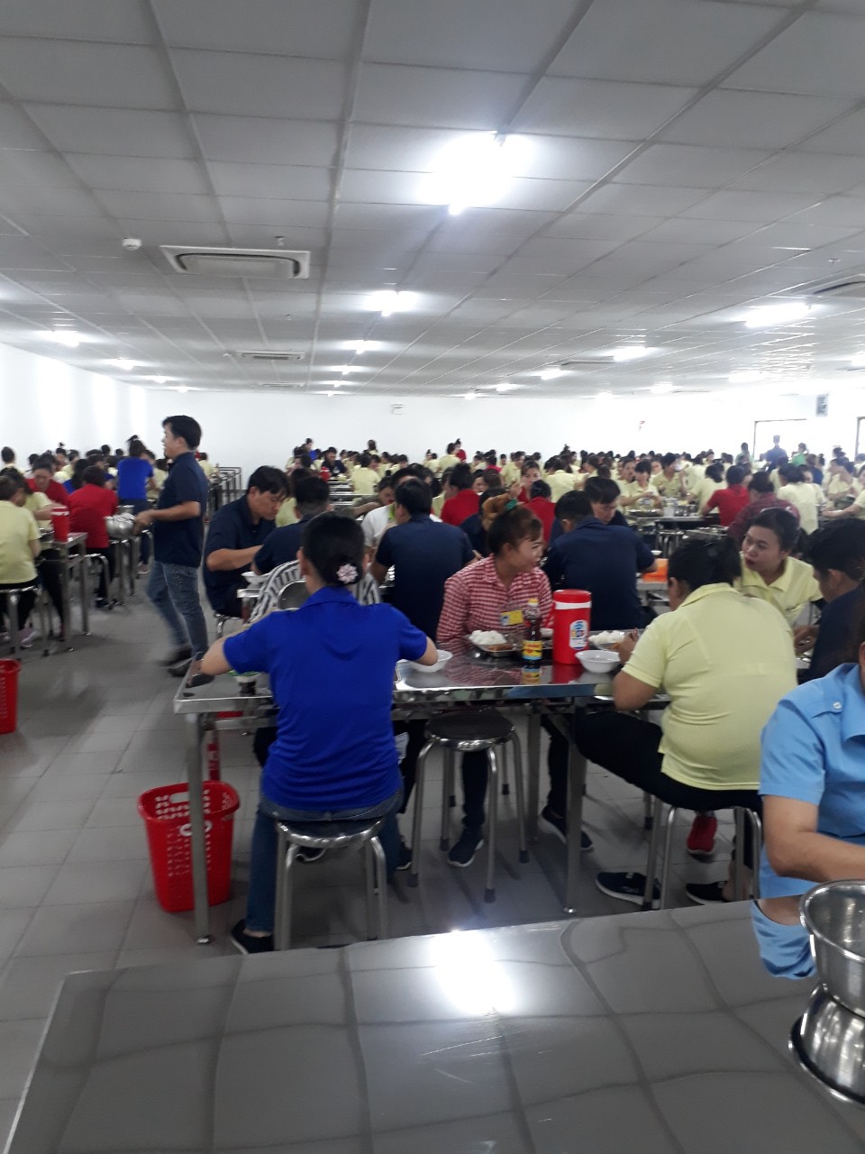 Dịch vụ cung cấp suất ăn công nghiệp