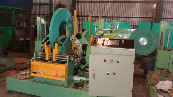 Máy đóng gói cuộn Tole W300
