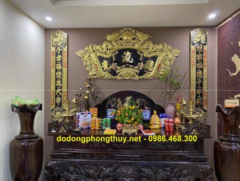 Cuộn thư câu đối bằng đồng