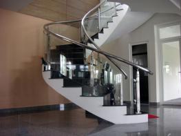 Đá ốp cầu thang xoắn