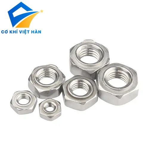 Đai ốc hàn 3 chân Din 929