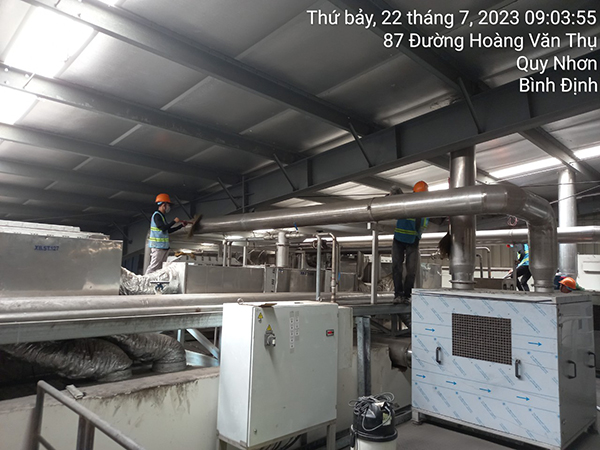 Đánh bóng inox