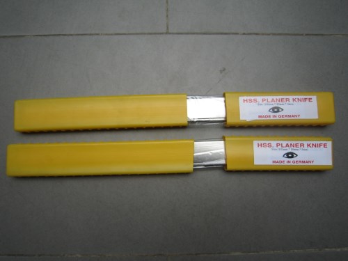 Dao bào thẩm