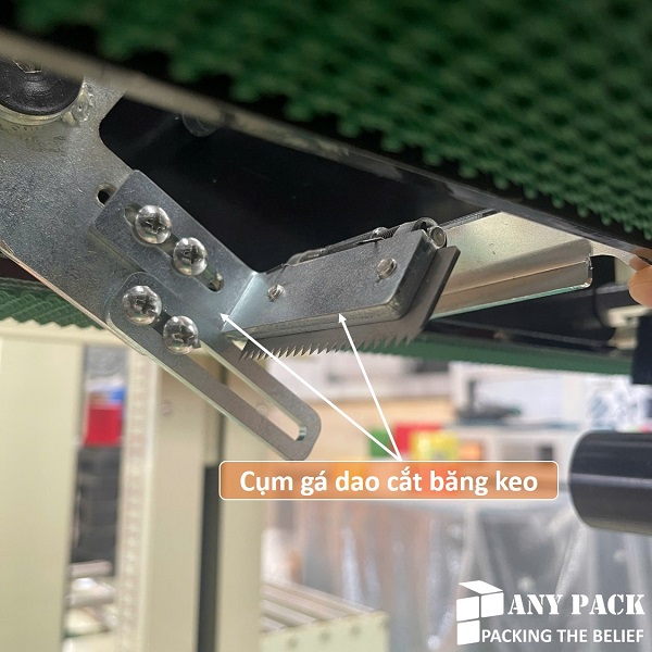 Dao cắt băng keo máy dán thùng carton