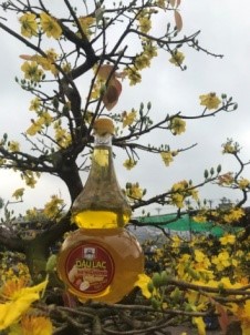 Dầu lạc trắng