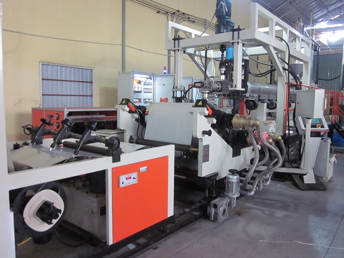 Dây chuyền cán màng nhựa PET (PET Sheet Extrusion Line)
