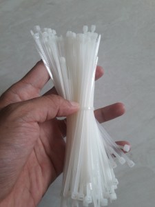 Dây rút nhựa