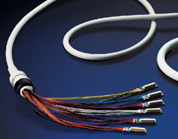 Dây cáp y tế có gắn đầu nối
