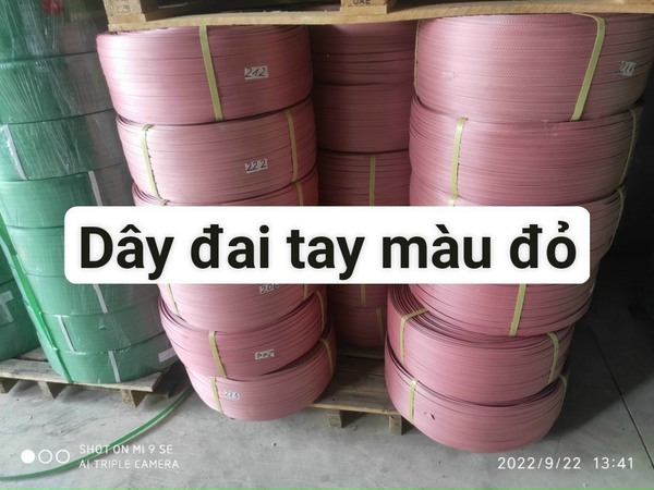 Dây đai tay màu đỏ