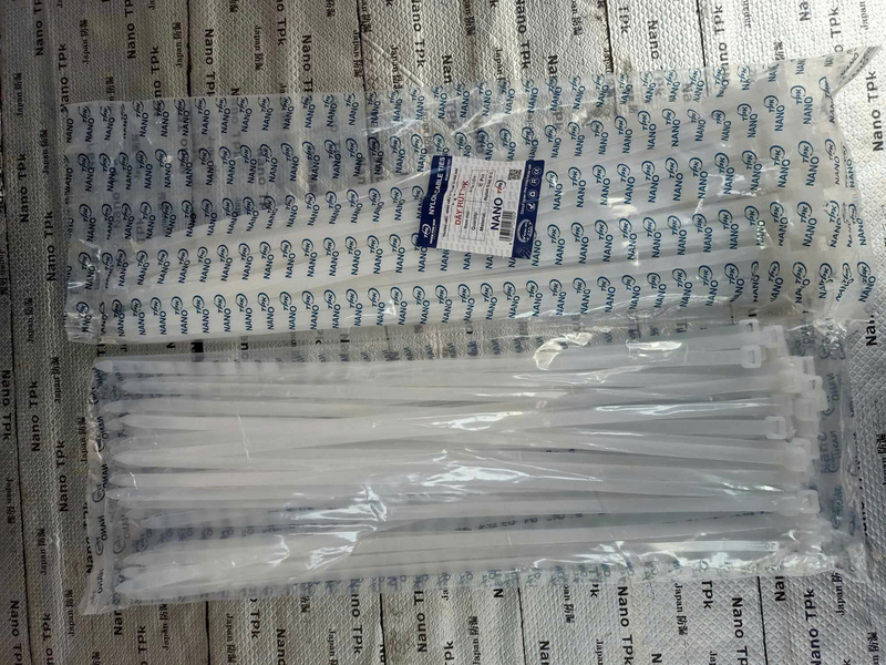 Dây rút trắng