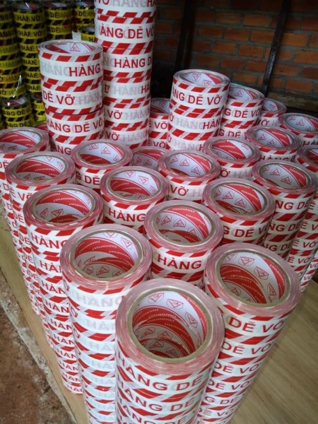 Băng keo ghi chữ hàng dễ vỡ