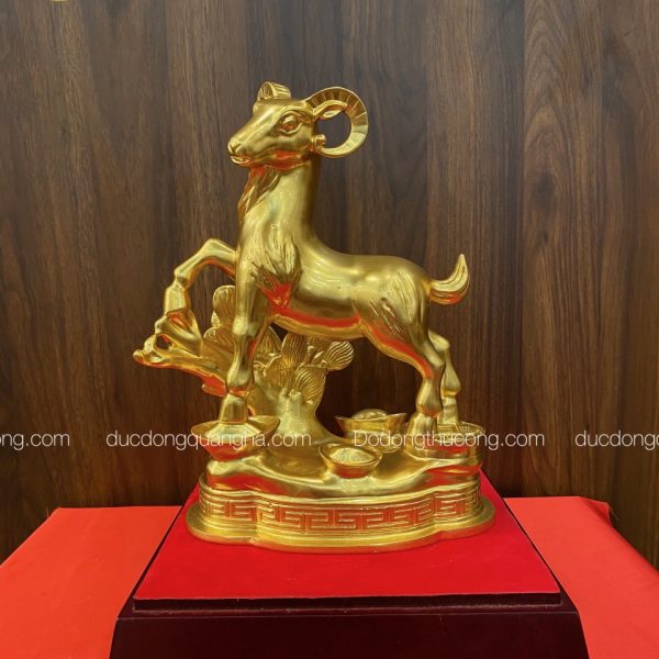 Dê giẫm thỏi vàng dát vàng 9999