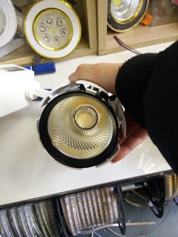 Đèn led