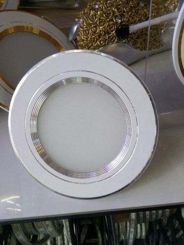 Đèn led