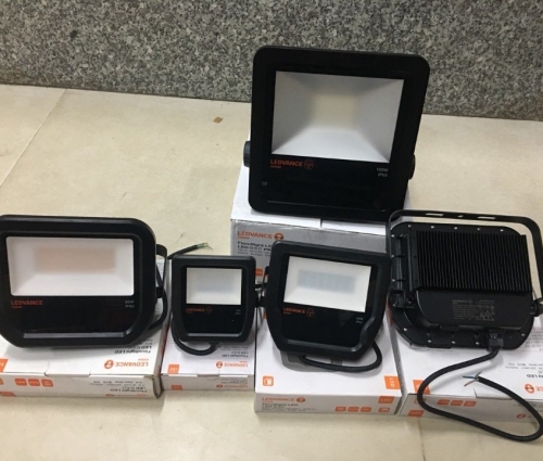 Đèn Led pha nhà xưởng