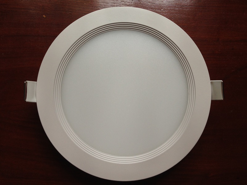 Đèn Led âm trần