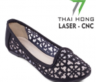 Cắt khắc laser trên dép