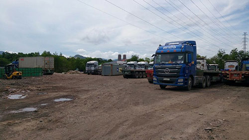 Vận chuyển hàng hóa bằng đường bộ