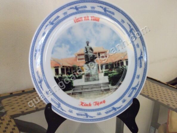 Đĩa sứ