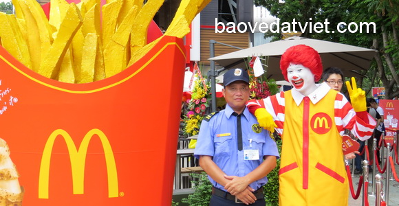 Dịch vụ bảo vệ nhà hàng