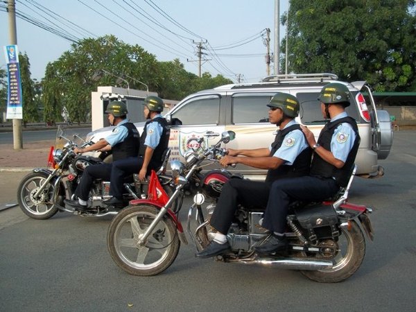 Dịch vụ bảo vệ và áp tải
