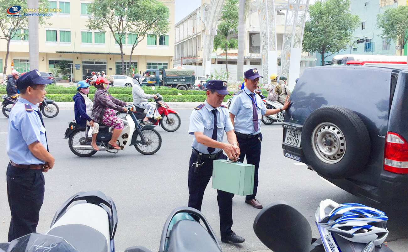 Dịch vụ bảo vệ áp tải hàng