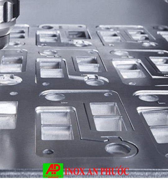 Dịch vụ cắt, chặt, cưa, hàn inox