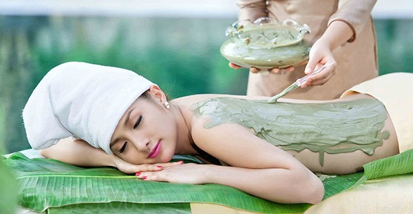 Tắm trắng toàn thân