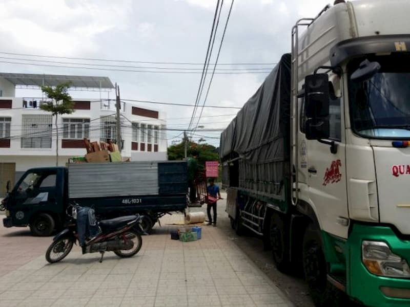 Dịch vụ vận tải tuyến miền Trung