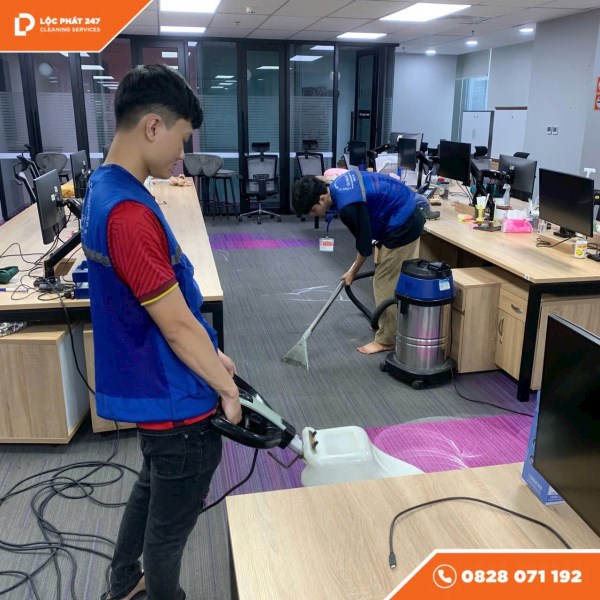 Dịch vụ vệ sinh nhà cửa, văn phòng