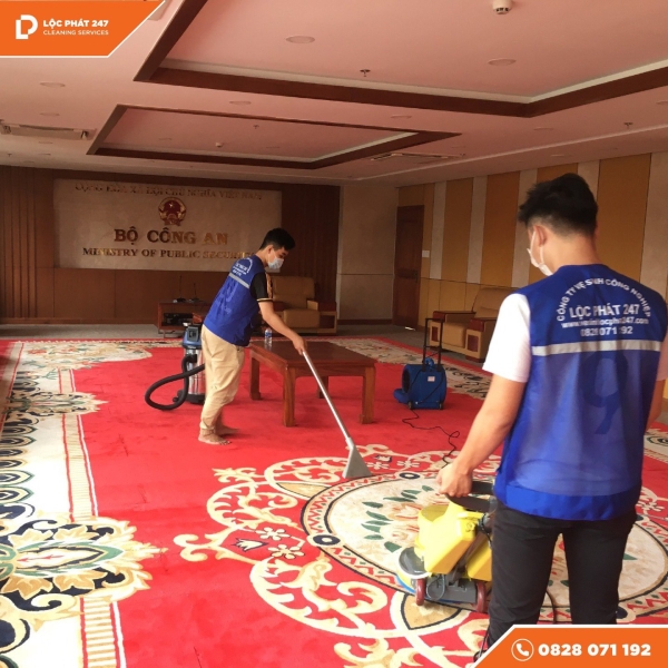 Dịch vụ vệ sinh nhà cửa, văn phòng
