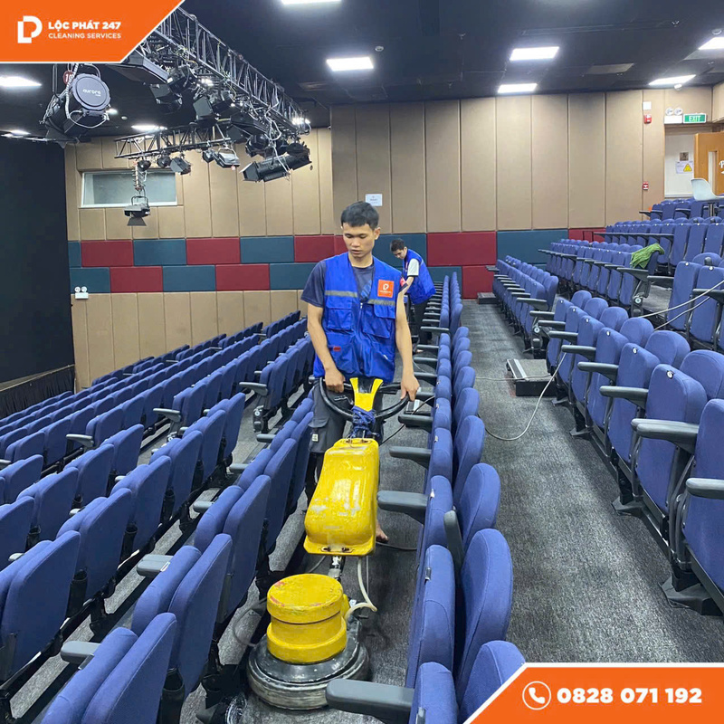 Dịch vụ vệ sinh rạp chiếu phim