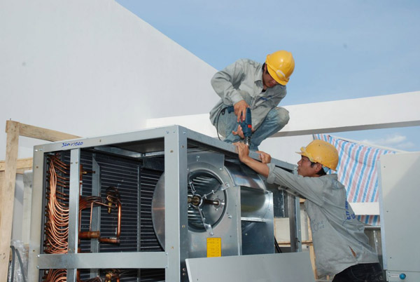 Lắp đặt điện lạnh công nghiệp tại Quận 1 – TP. HCM