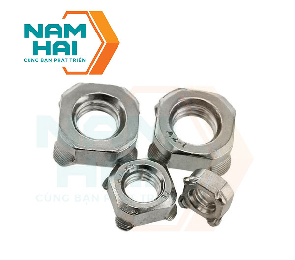 Đai ốc hàn 4 chân