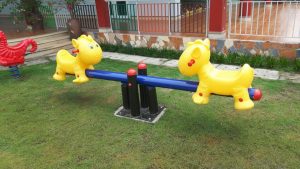 Bập bênh công viên