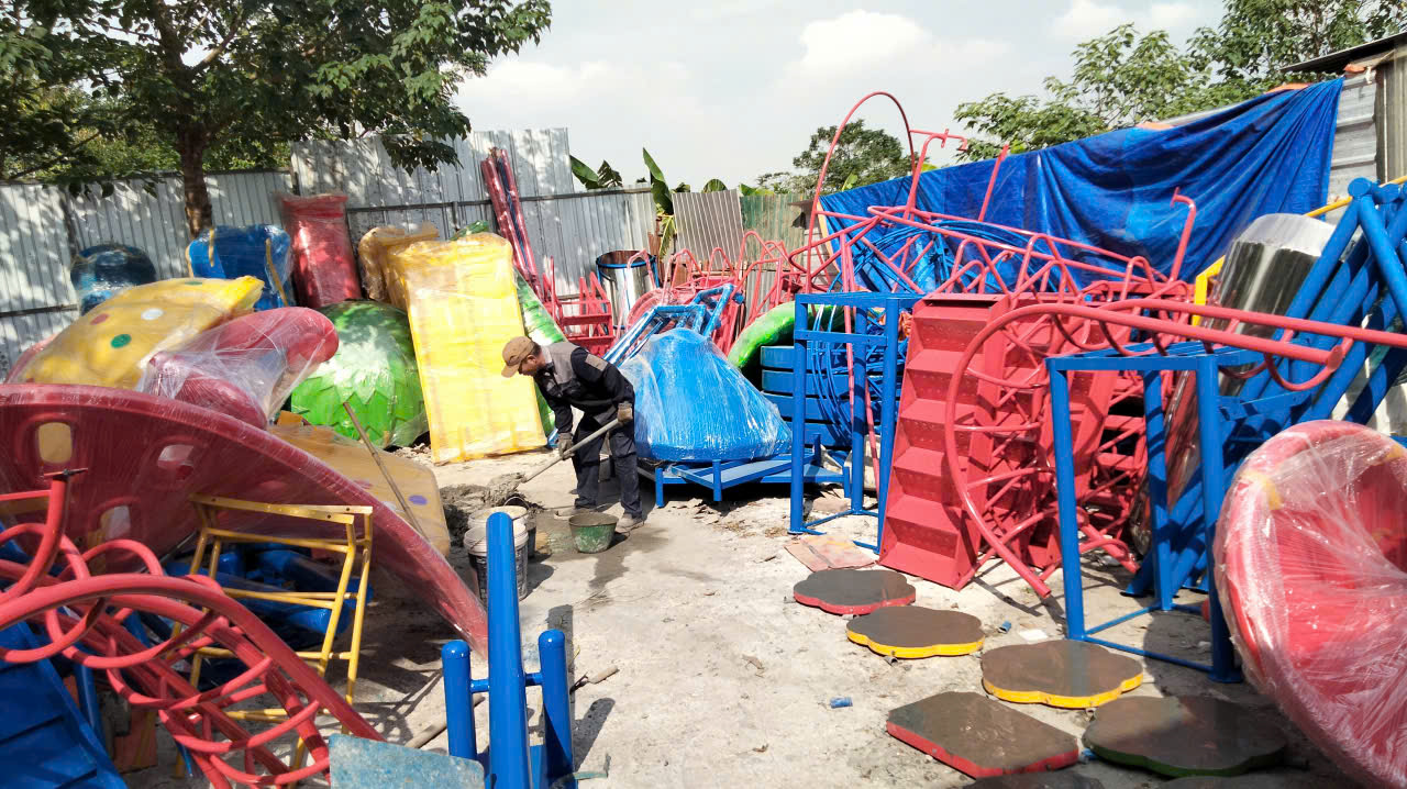 Thiết bị vui chơi trẻ em