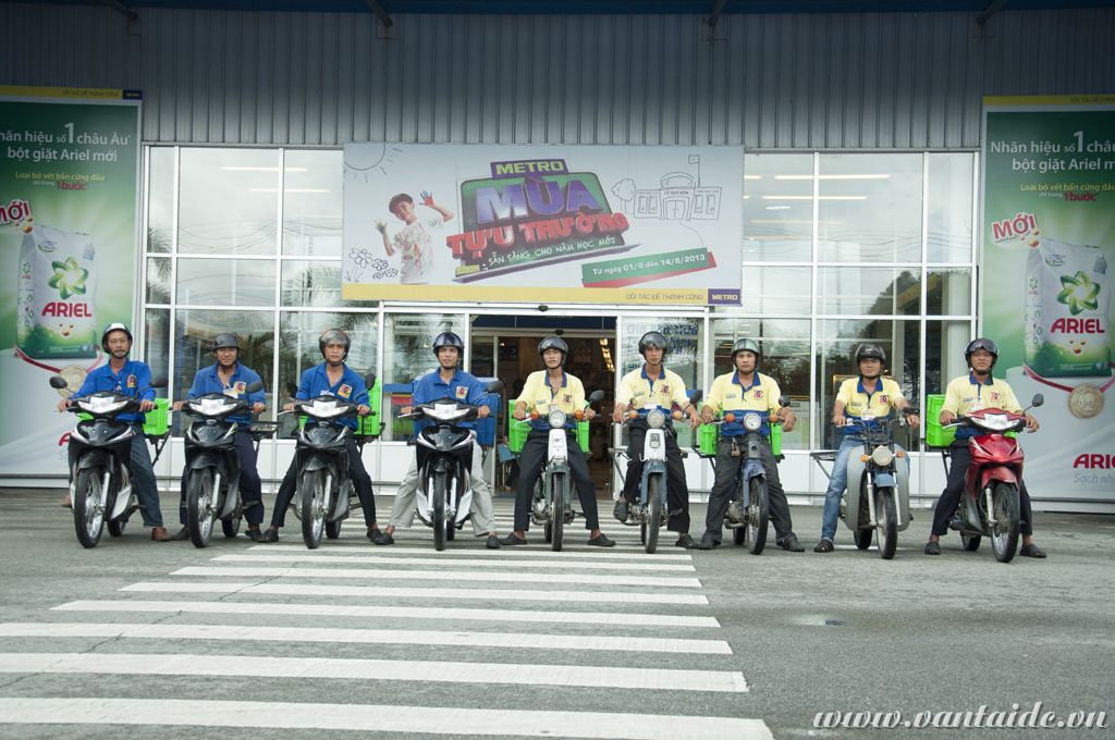 Đội xe giao hàng