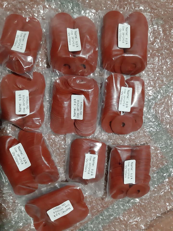 Núm đồng tiền đỏ