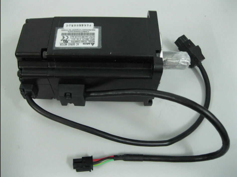 Động cơ servo