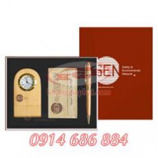 Đồng hồ treo tường