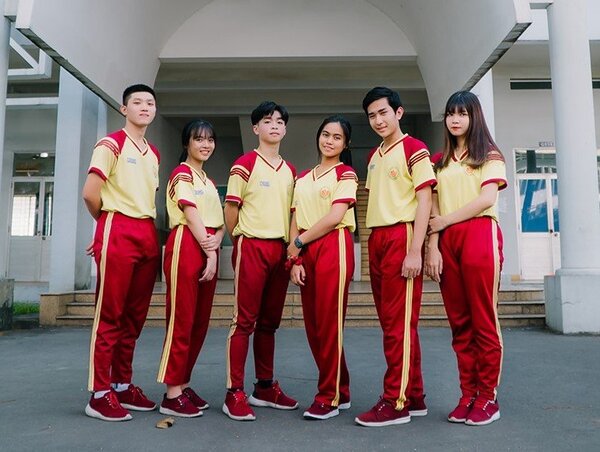 Đồng phục học sinh
