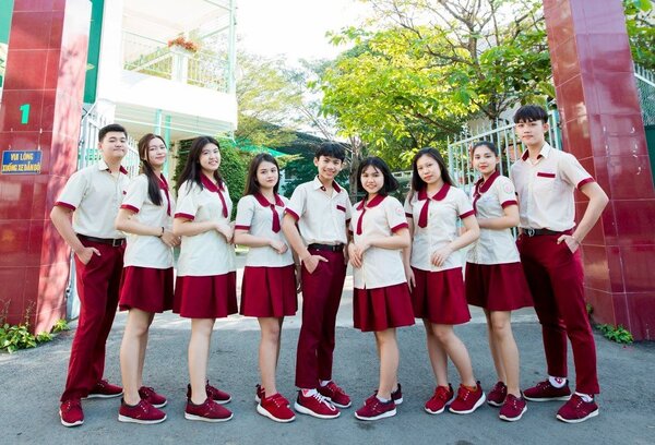 Đồng phục học sinh