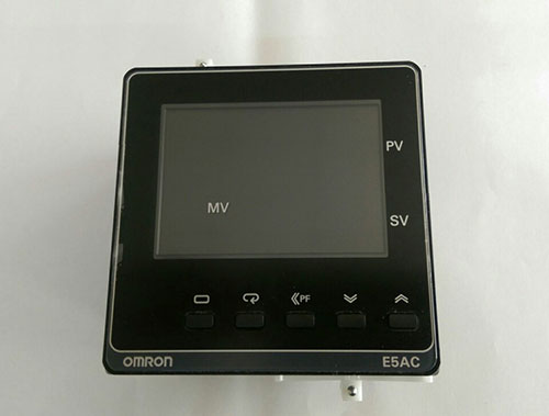 Đồng hồ điều khiển nhiệt độ Omron