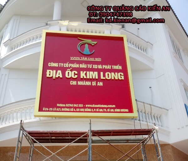 Thi công bảng hiệu chữ inox vàng công ty Địa ốc Kim Long