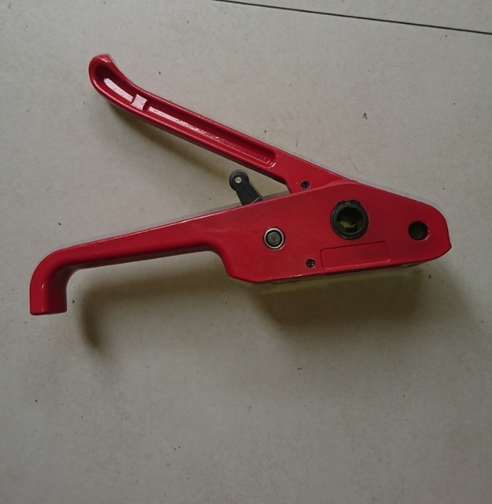 Dụng cụ đóng đai