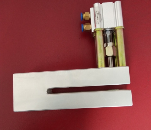 Dụng cụ đục lỗ