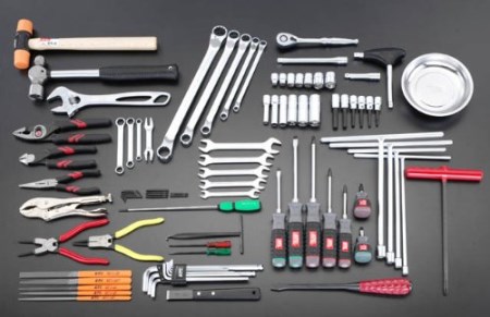 Dụng cụ cầm tay bằng kim loại