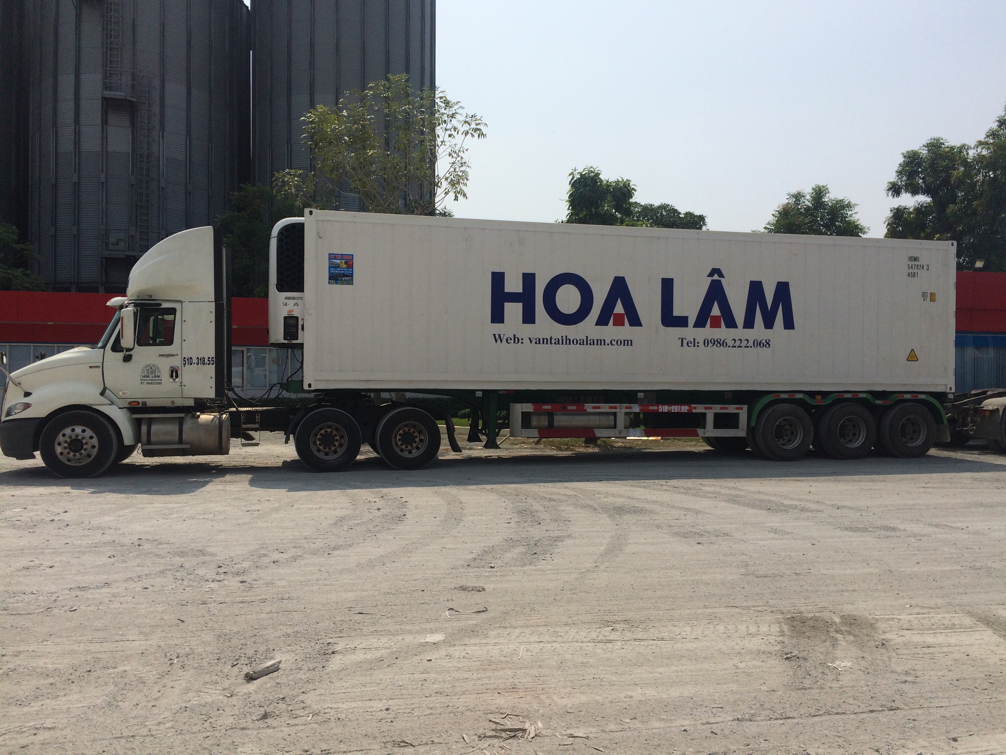 Vận tải đường bộ